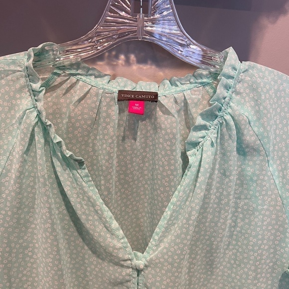 Women’s Vince Camuto Aqua and White Short Sleeve Sheer Button Front Size Medium - Picture 4 of 11
